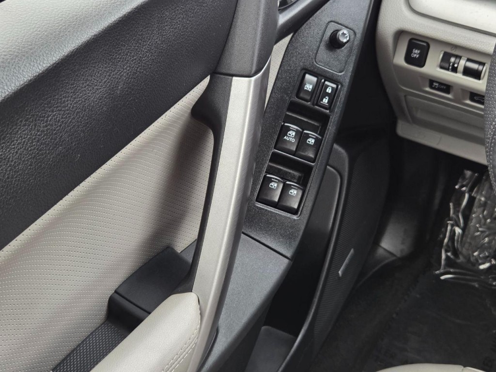 2016 Subaru Forester Image 27