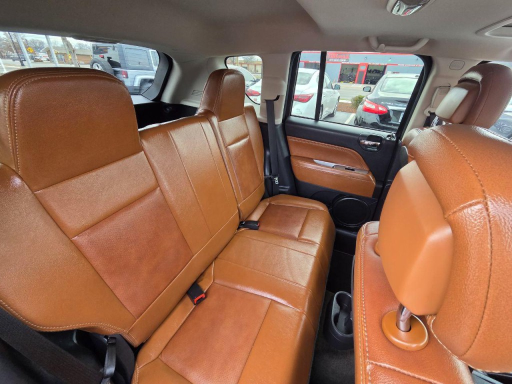 2014 Jeep Compass Image 17