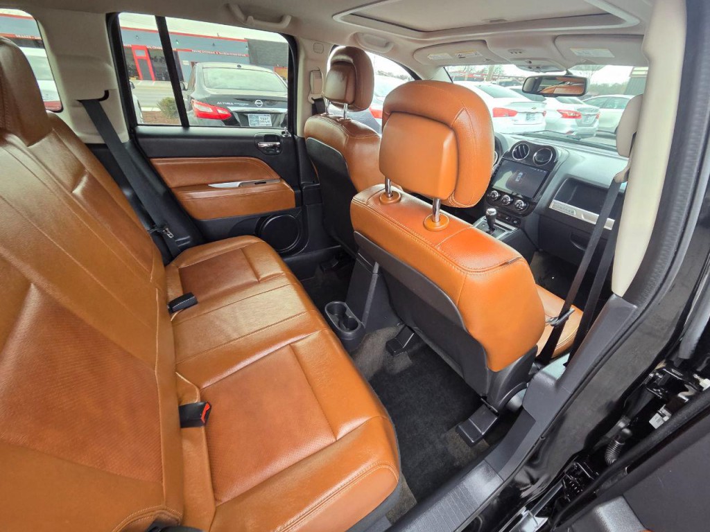 2014 Jeep Compass Image 18