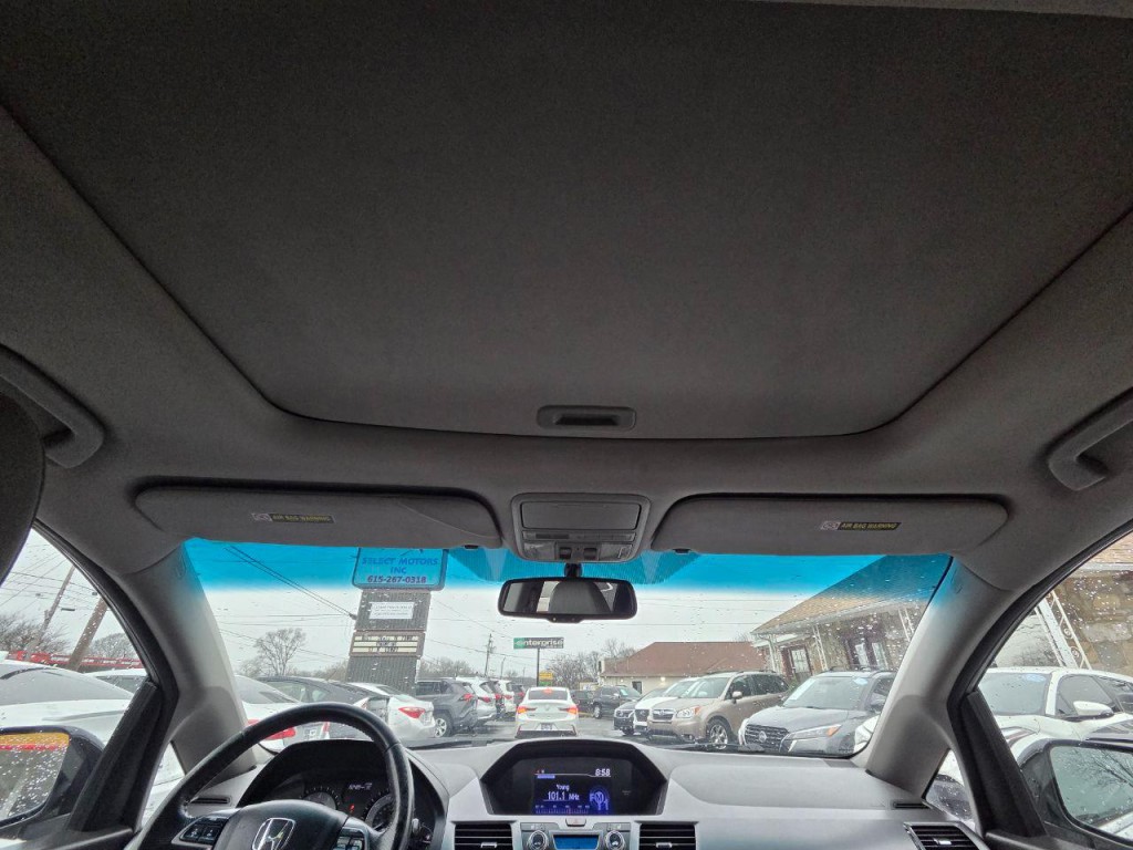 2012 Honda Odyssey Image 23