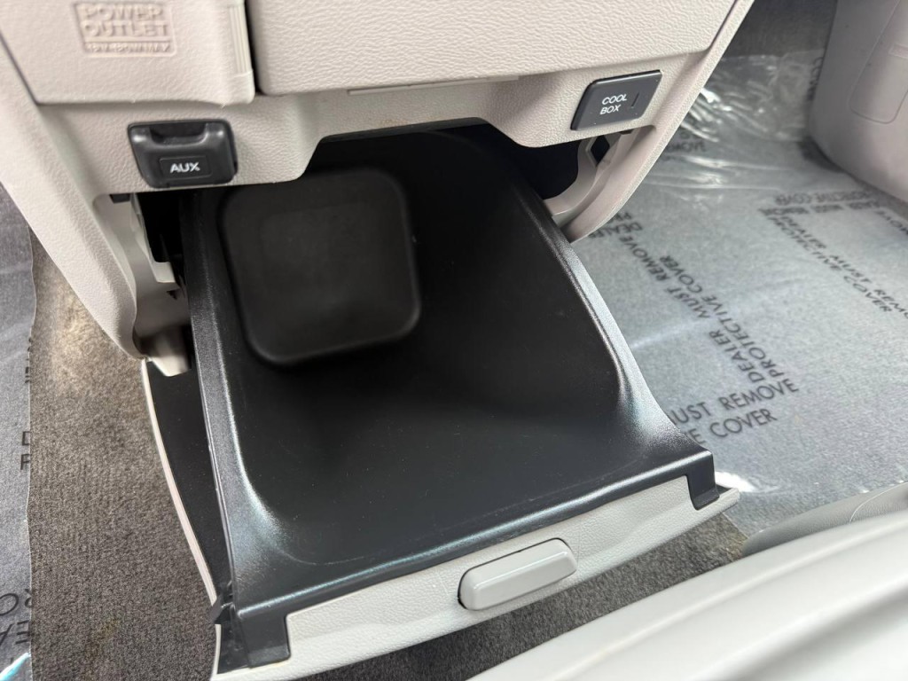 2012 Honda Odyssey Image 31