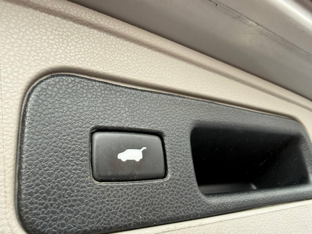 2012 Honda Odyssey Image 34