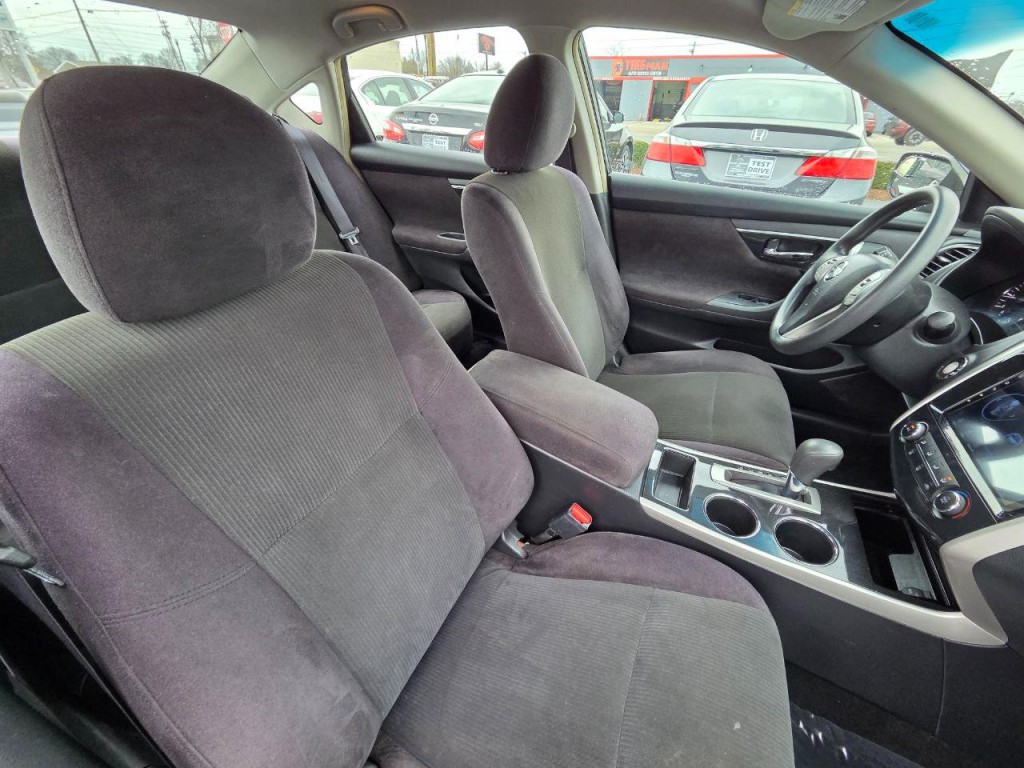2013 Nissan Altima Image 18