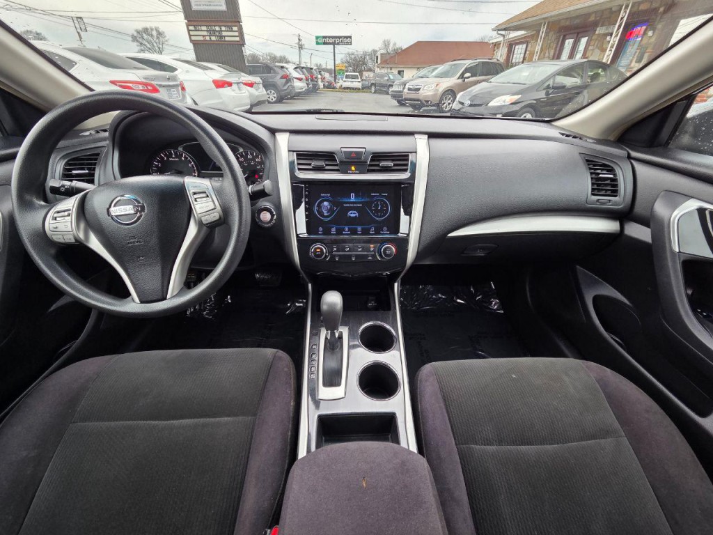 2013 Nissan Altima Image 19