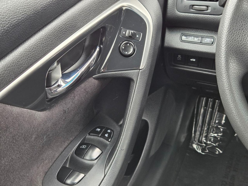 2013 Nissan Altima Image 25