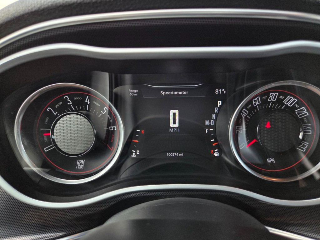 2017 Dodge Challenger Image 19