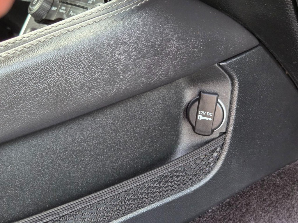 2017 Dodge Challenger Image 26