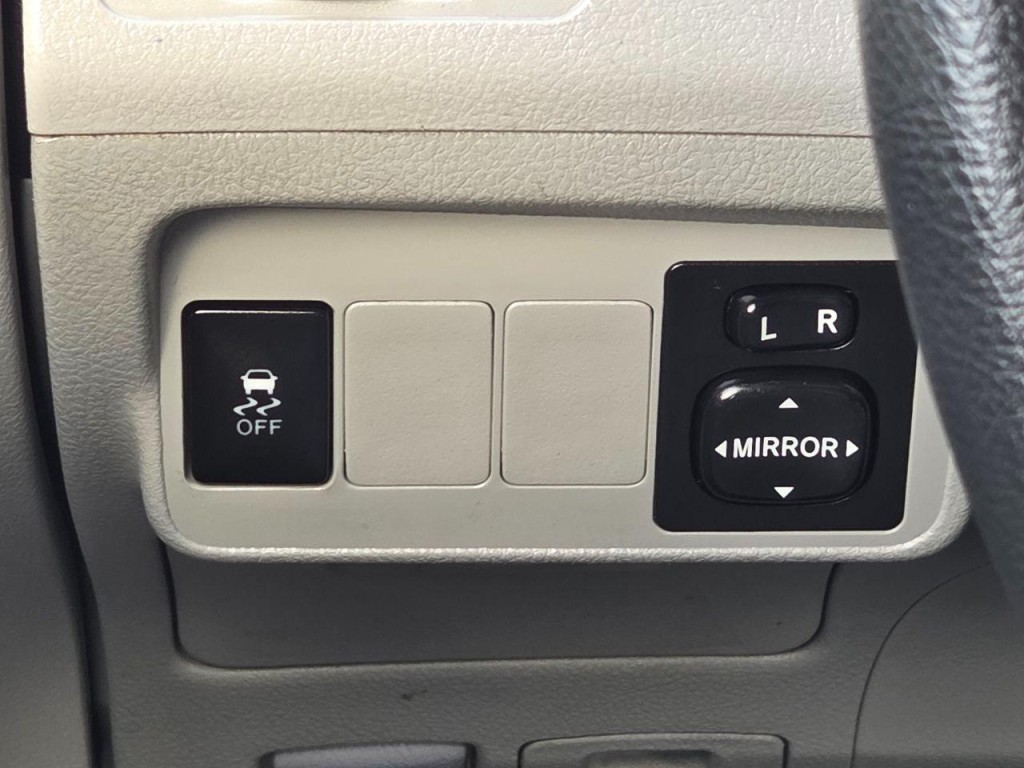 2013 Toyota Corolla Image 27