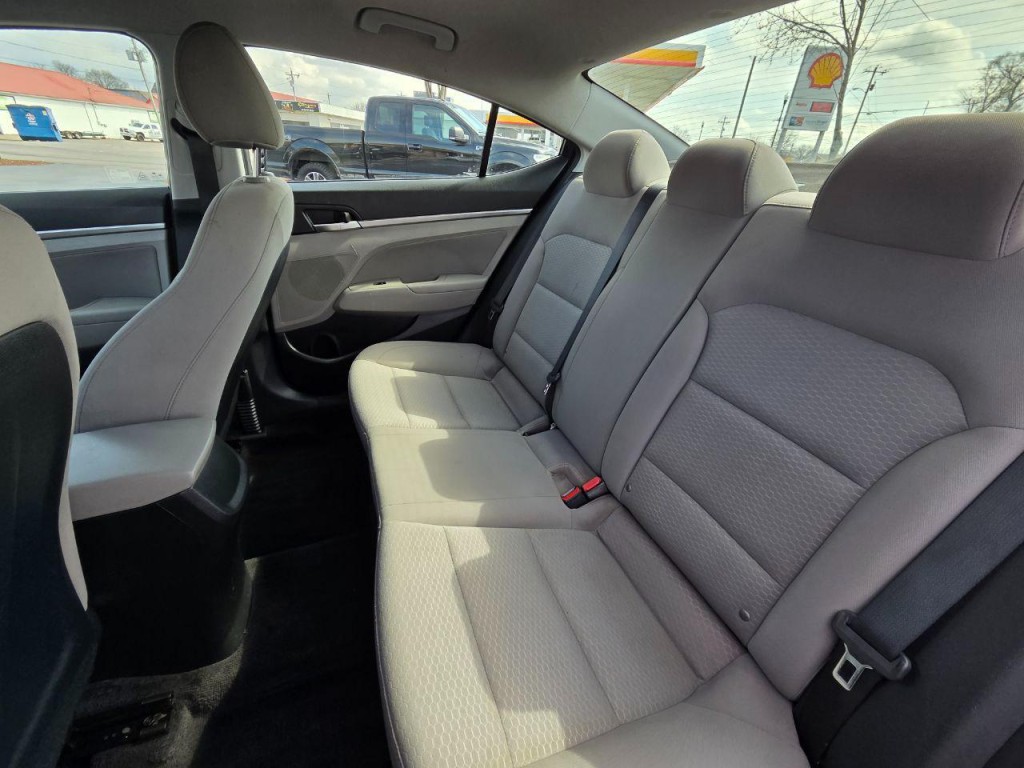 2019 Hyundai Elantra Image 14