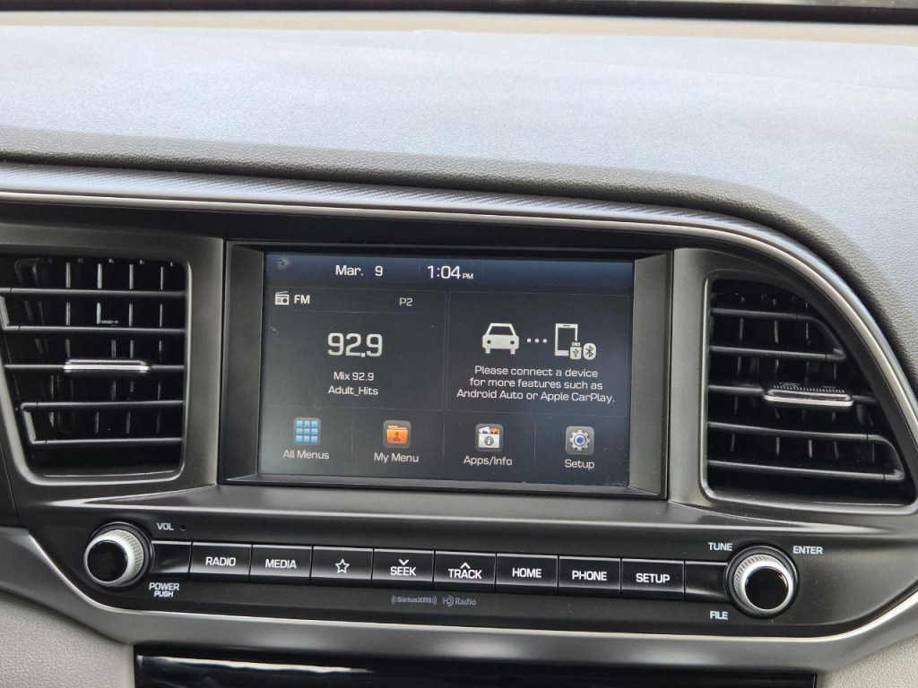 2019 Hyundai Elantra Image 21