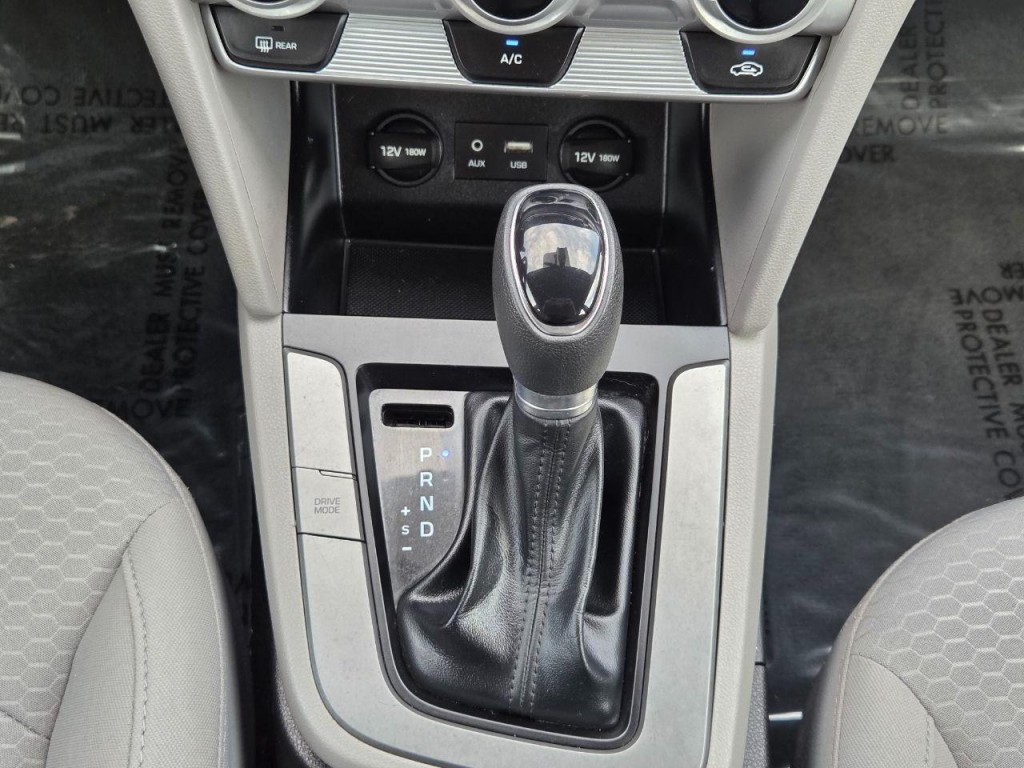 2019 Hyundai Elantra Image 22