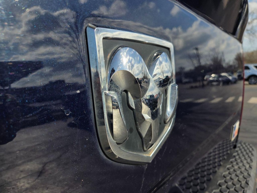2015 RAM 1500 Image 9