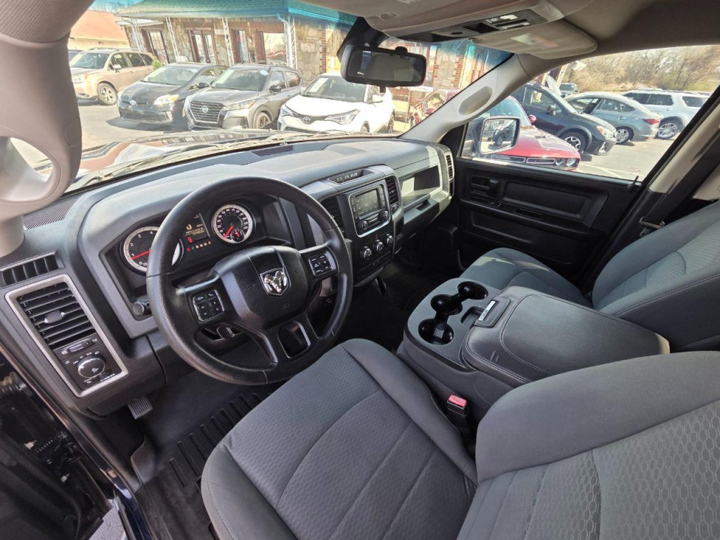 2015 RAM 1500 Image 11