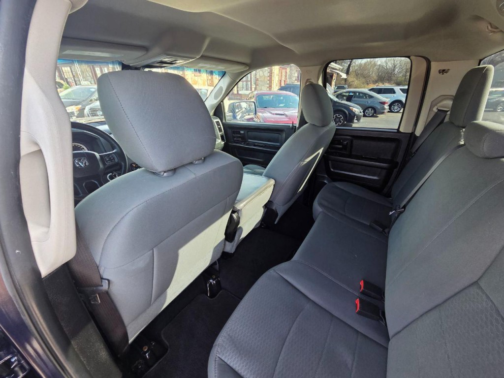 2015 RAM 1500 Image 14