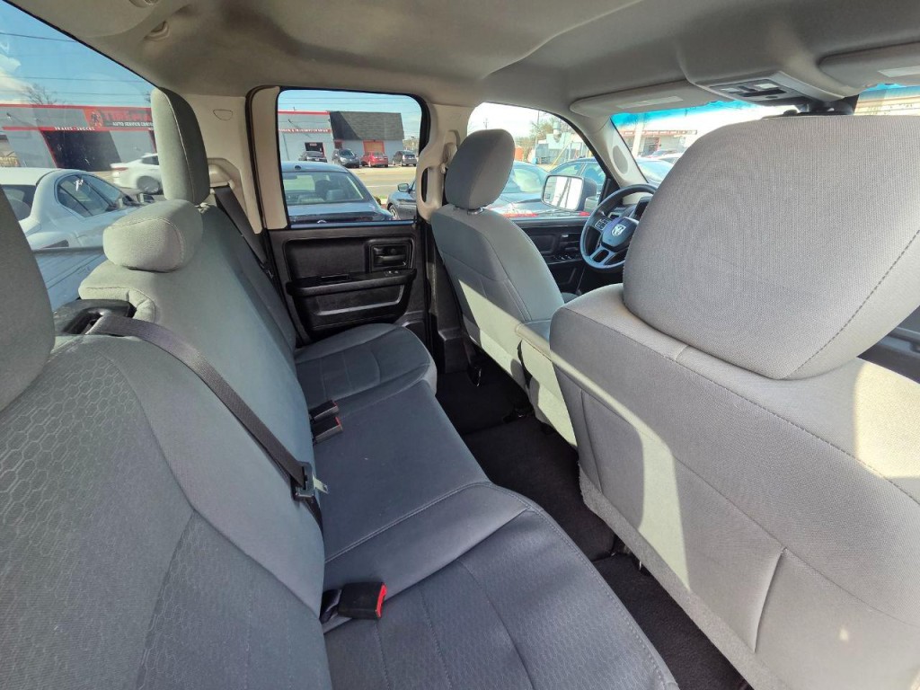 2015 RAM 1500 Image 15