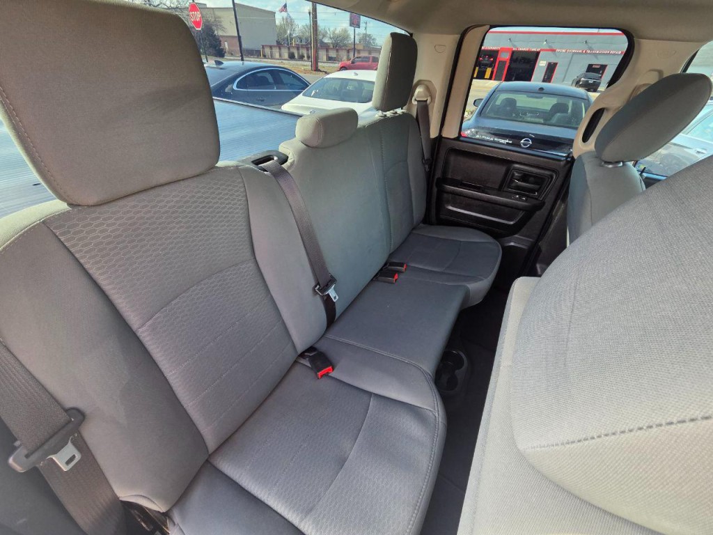 2015 RAM 1500 Image 16