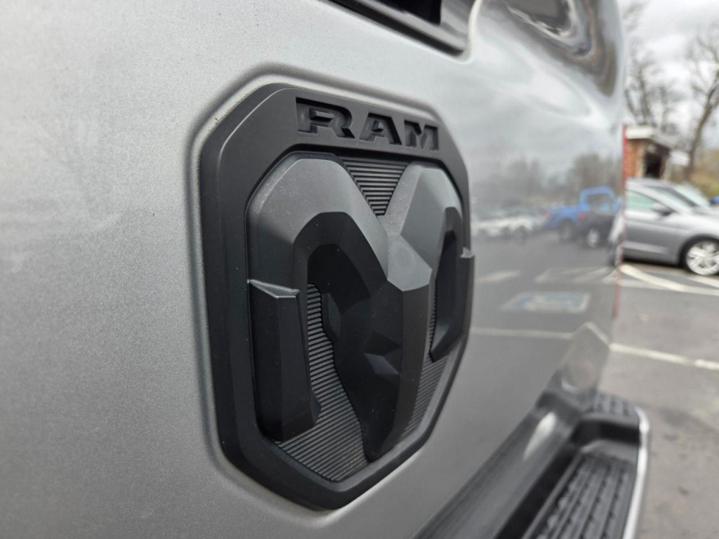 2023 RAM 1500 Image 8