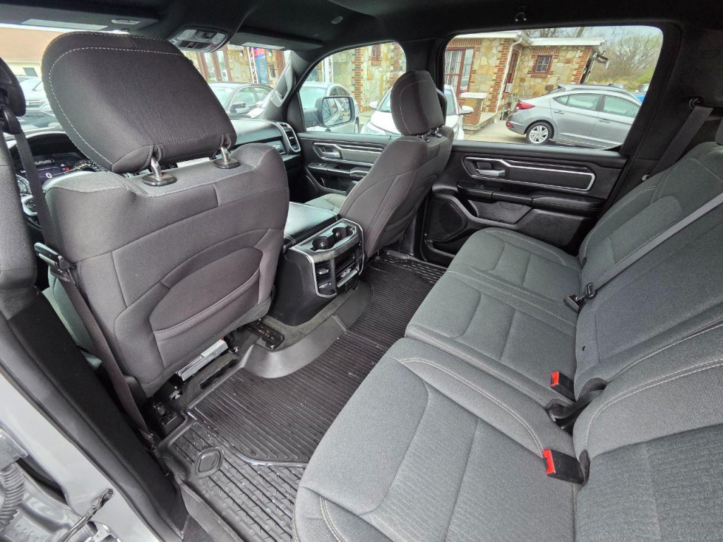 2023 RAM 1500 Image 16
