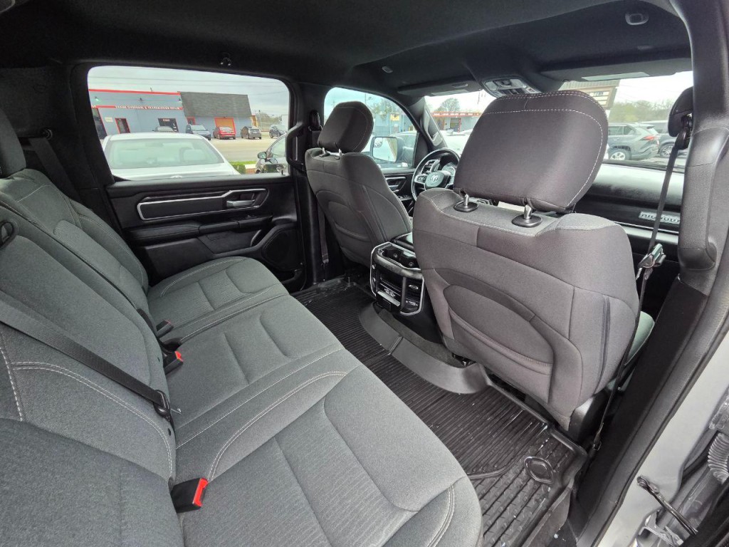 2023 RAM 1500 Image 18