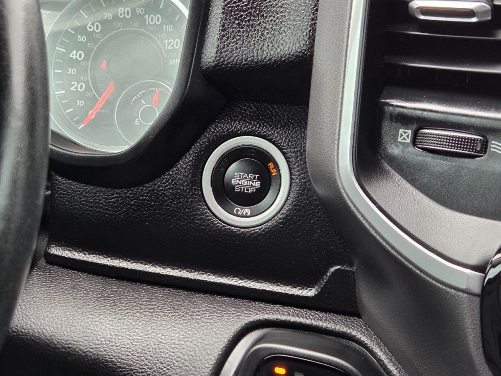 2023 RAM 1500 Image 25