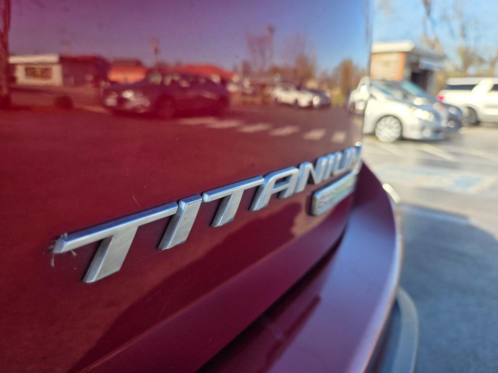 2018 Ford Edge Image 8