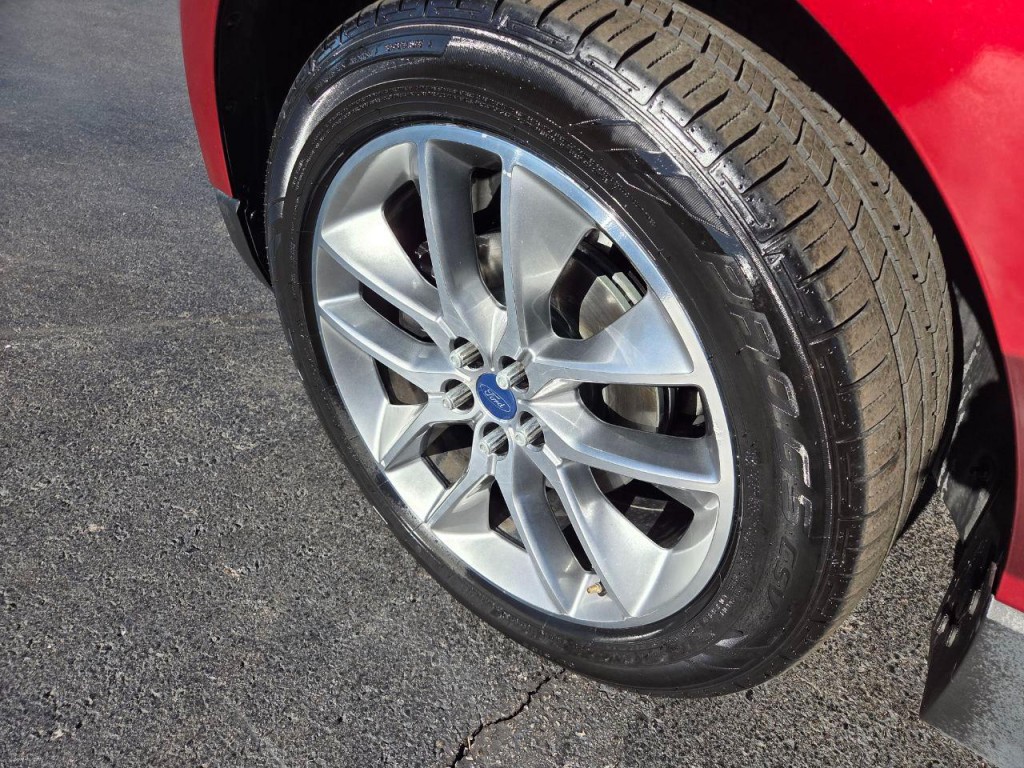 2018 Ford Edge Image 11