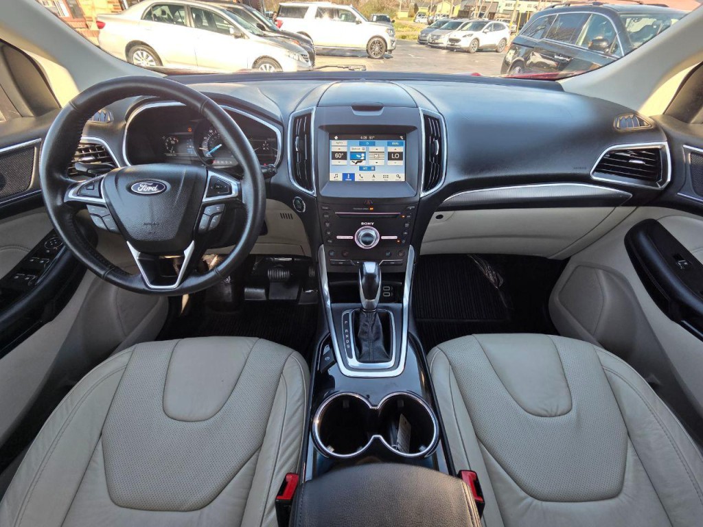 2018 Ford Edge Image 22
