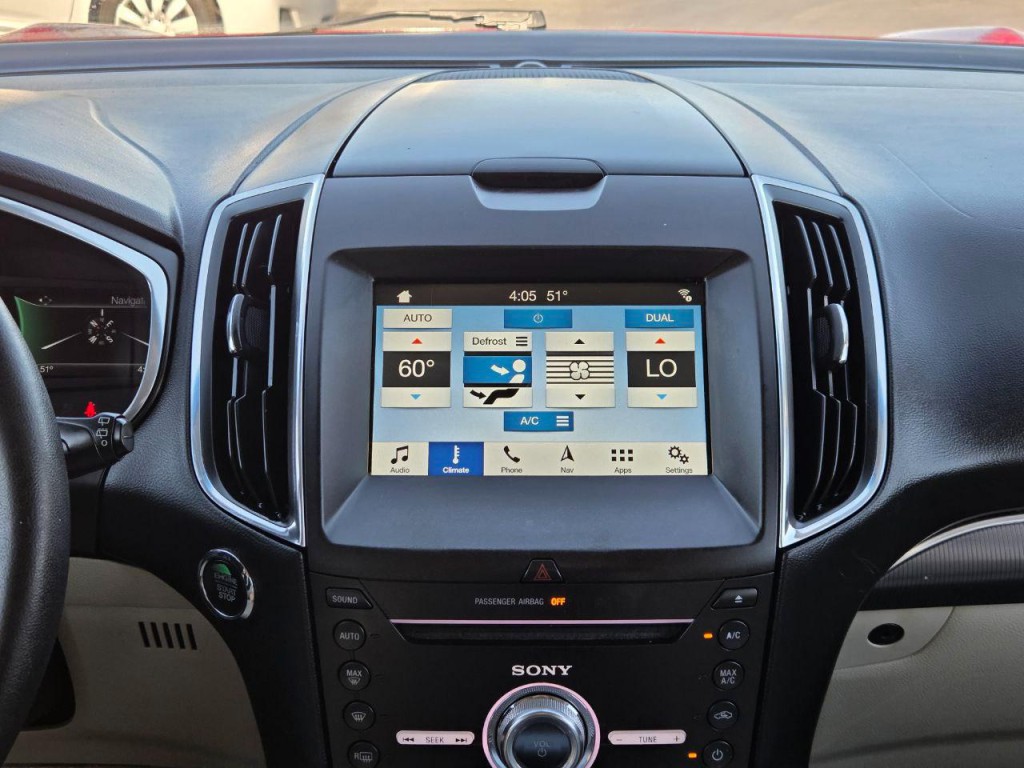 2018 Ford Edge Image 24