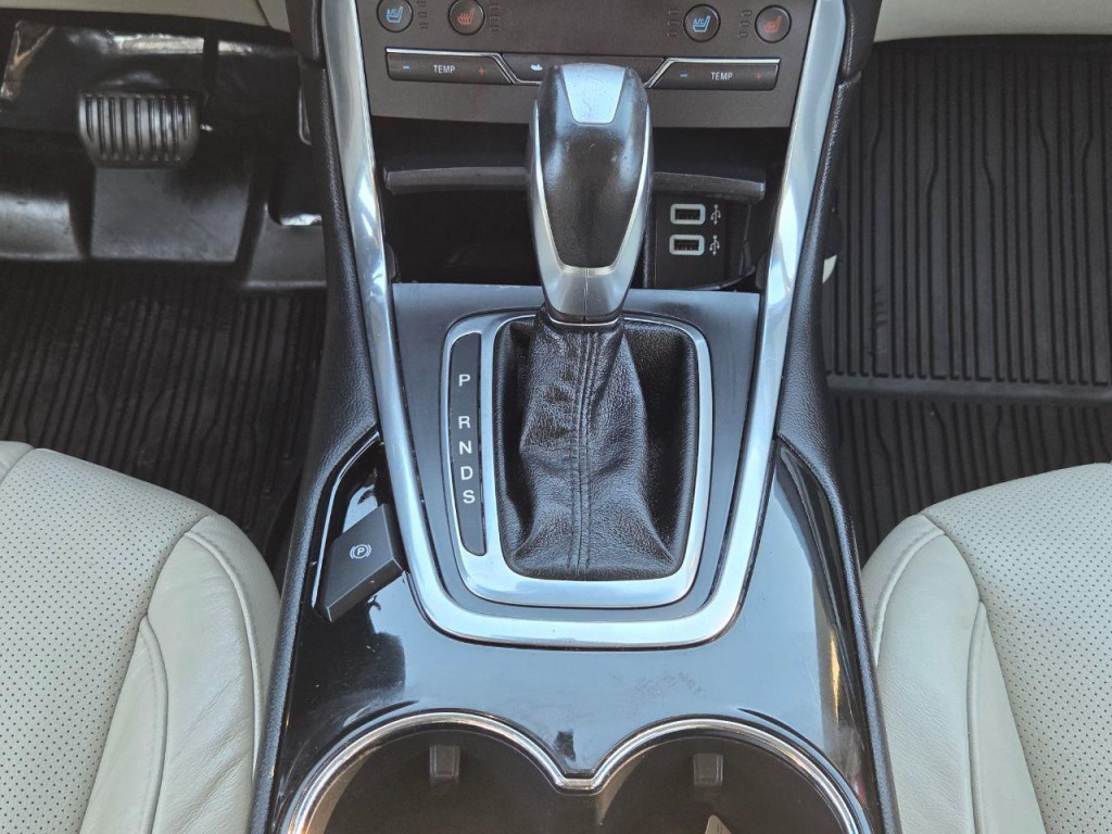 2018 Ford Edge Image 25