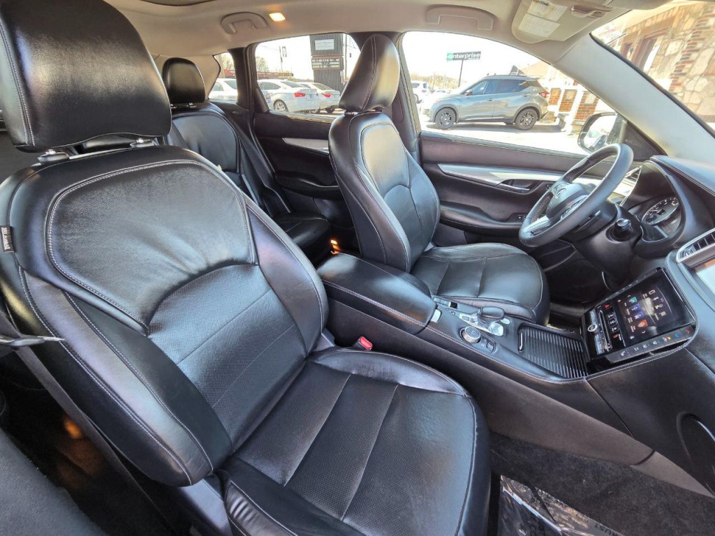 2019 INFINITI QX50 Image 17