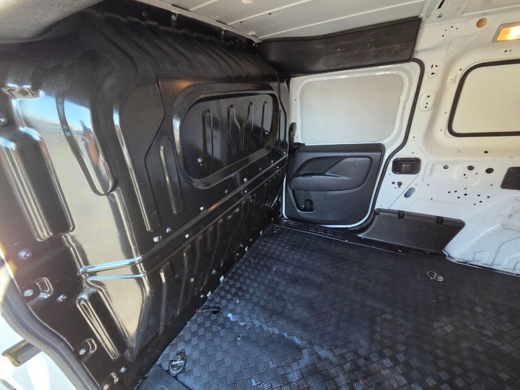 2019 RAM Promaster Image 19