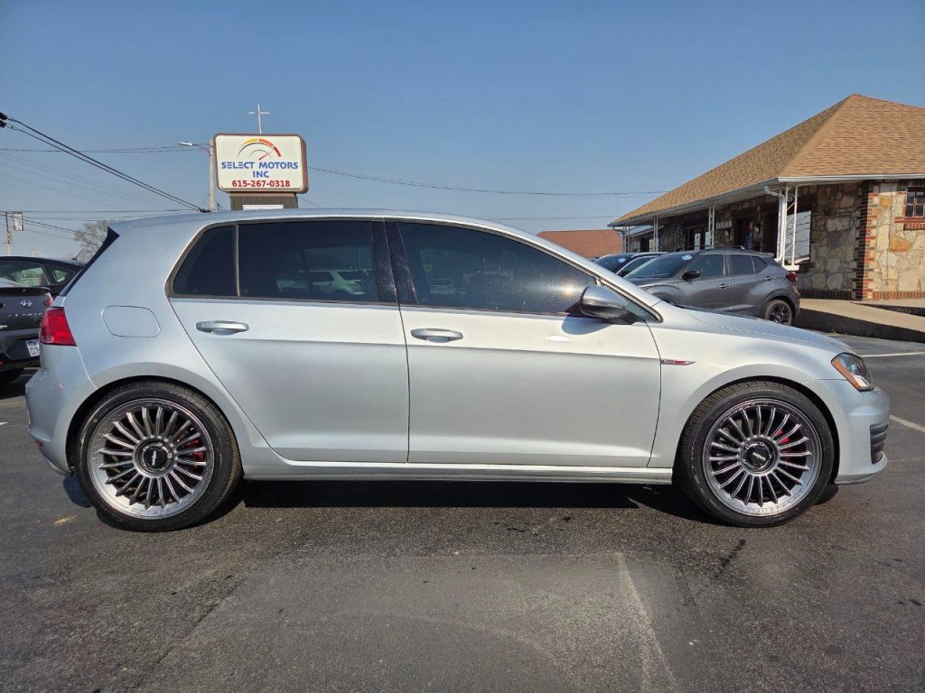 2017 Volkswagen GTI Image 6