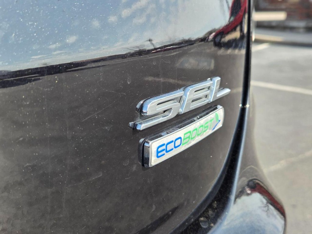 2019 Ford Edge Image 10