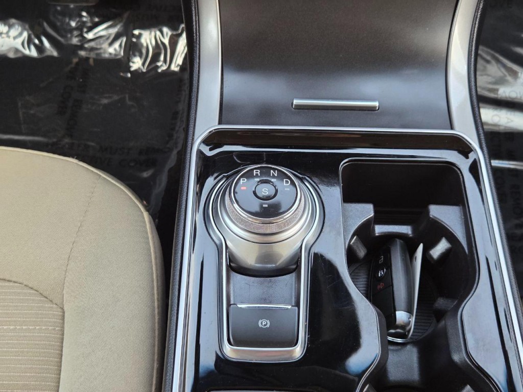 2019 Ford Edge Image 23