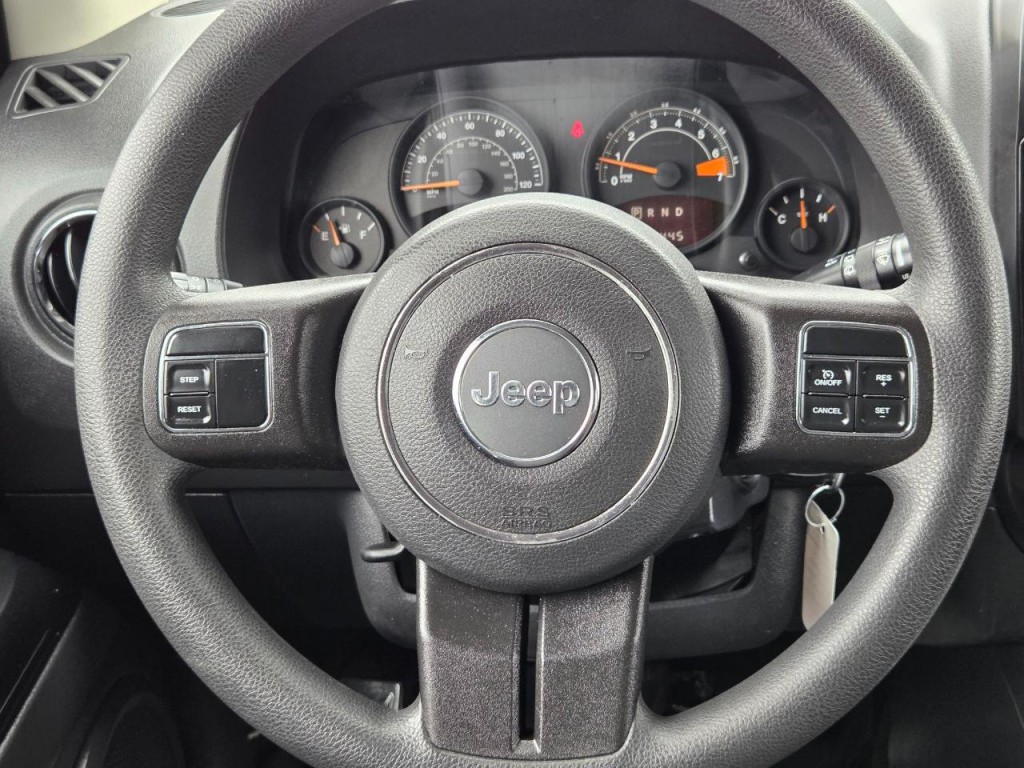 2017 Jeep Compass Image 25