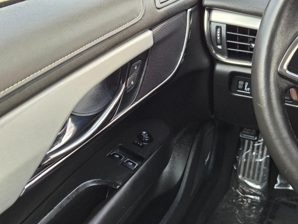 2015 Cadillac ATS Image 28