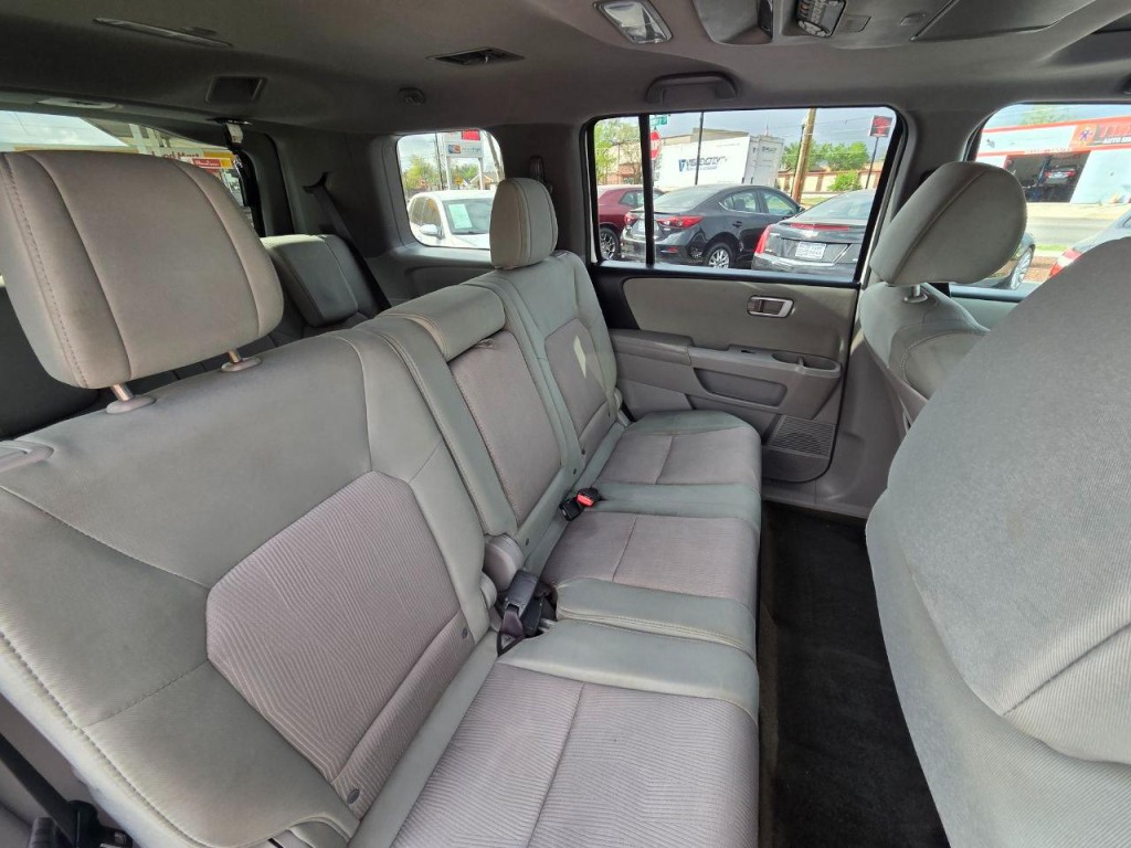 2015 Honda Pilot Image 15