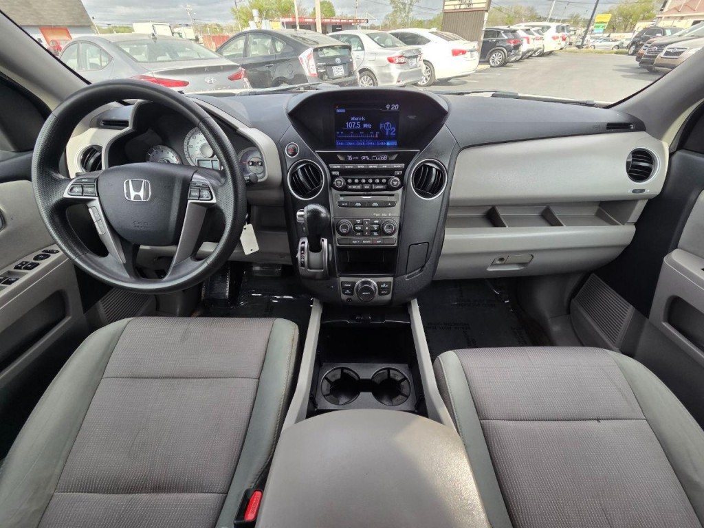 2015 Honda Pilot Image 17