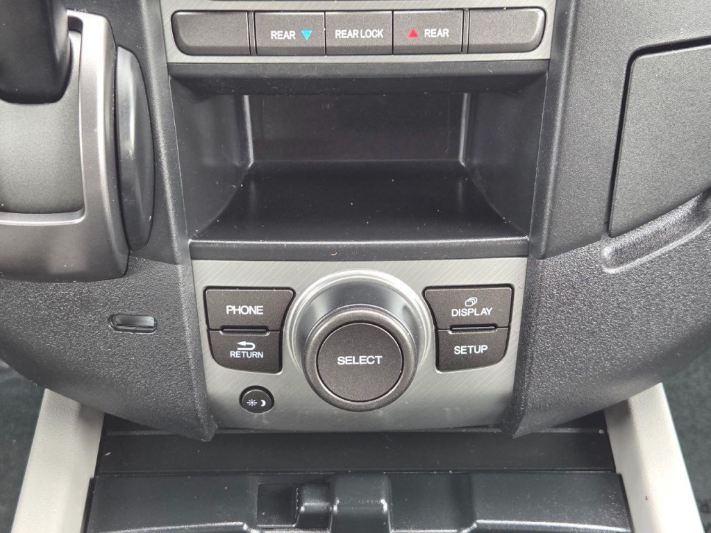 2015 Honda Pilot Image 18