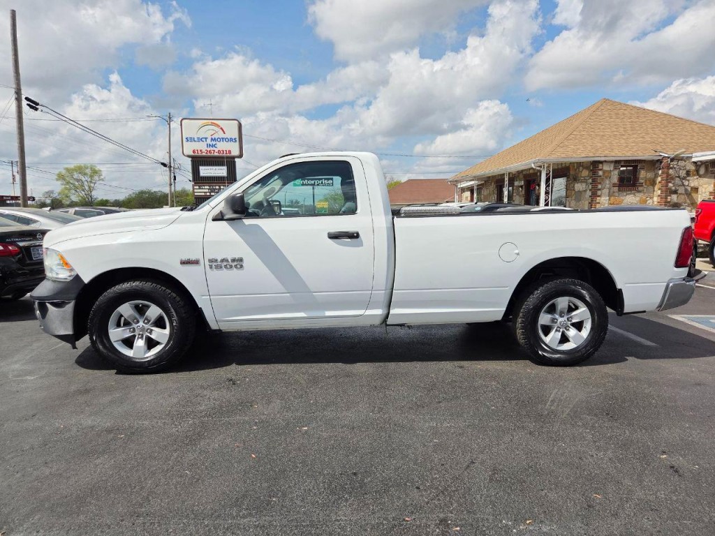 2014 RAM 1500 Image 3
