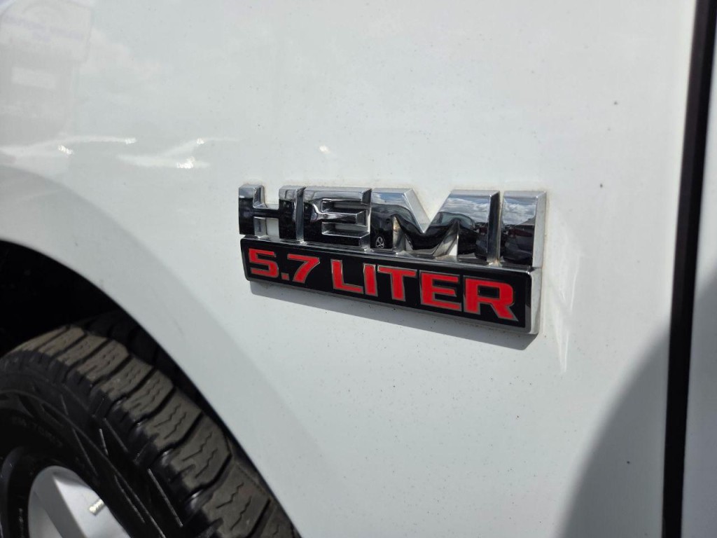 2014 RAM 1500 Image 9