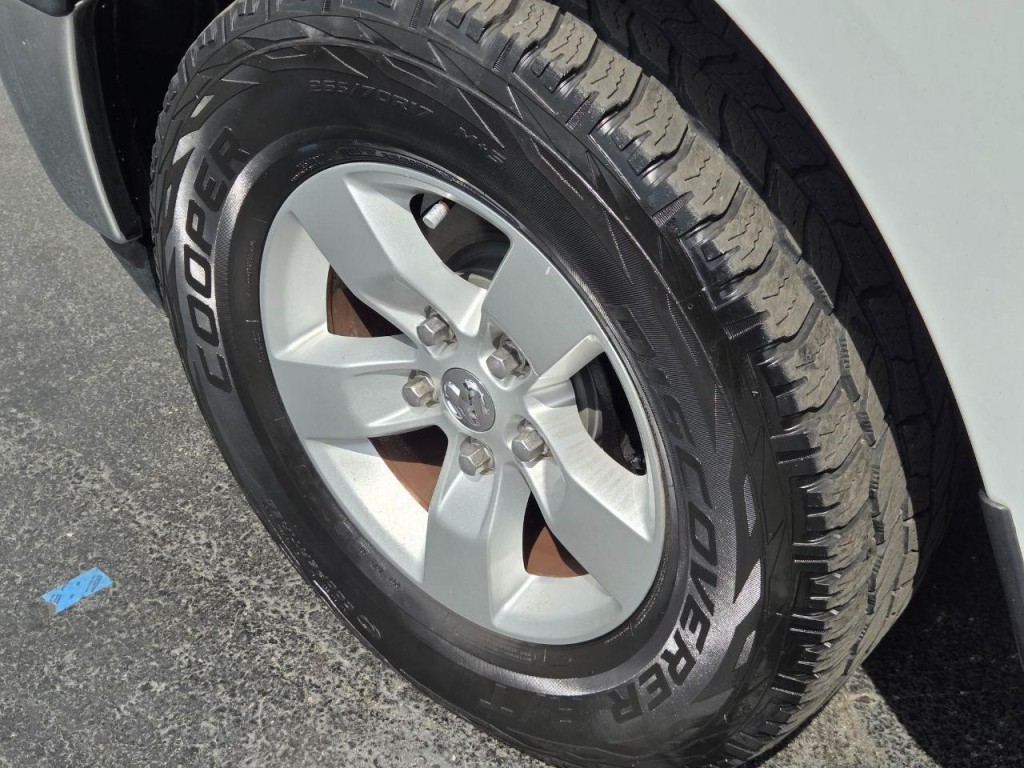 2014 RAM 1500 Image 11