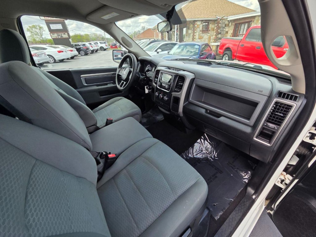 2014 RAM 1500 Image 15