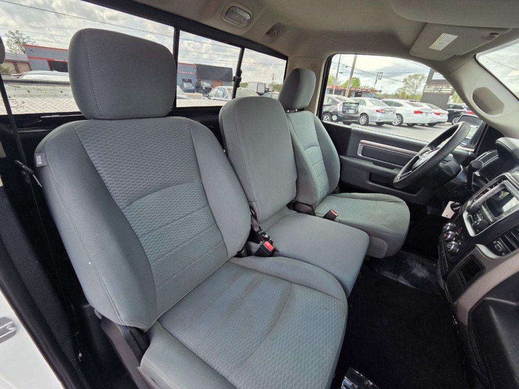 2014 RAM 1500 Image 16