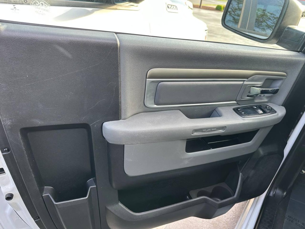 2014 RAM 1500 Image 27