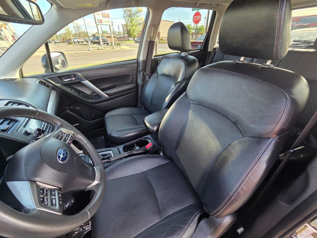 2015 Subaru Forester Image 14