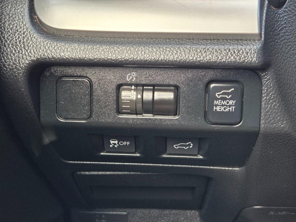 2015 Subaru Forester Image 34