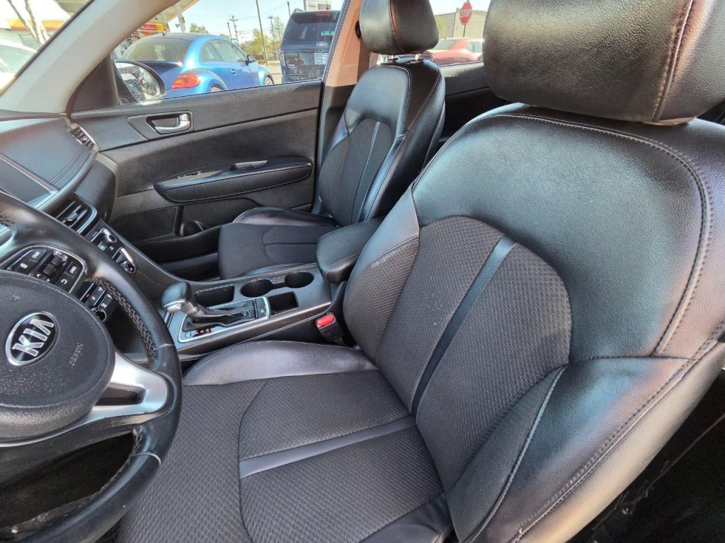 2018 Kia Optima Image 11