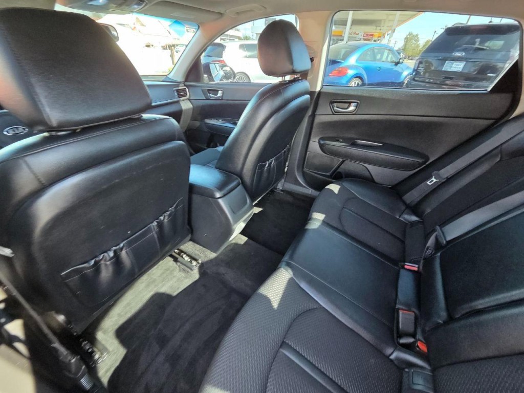 2018 Kia Optima Image 12