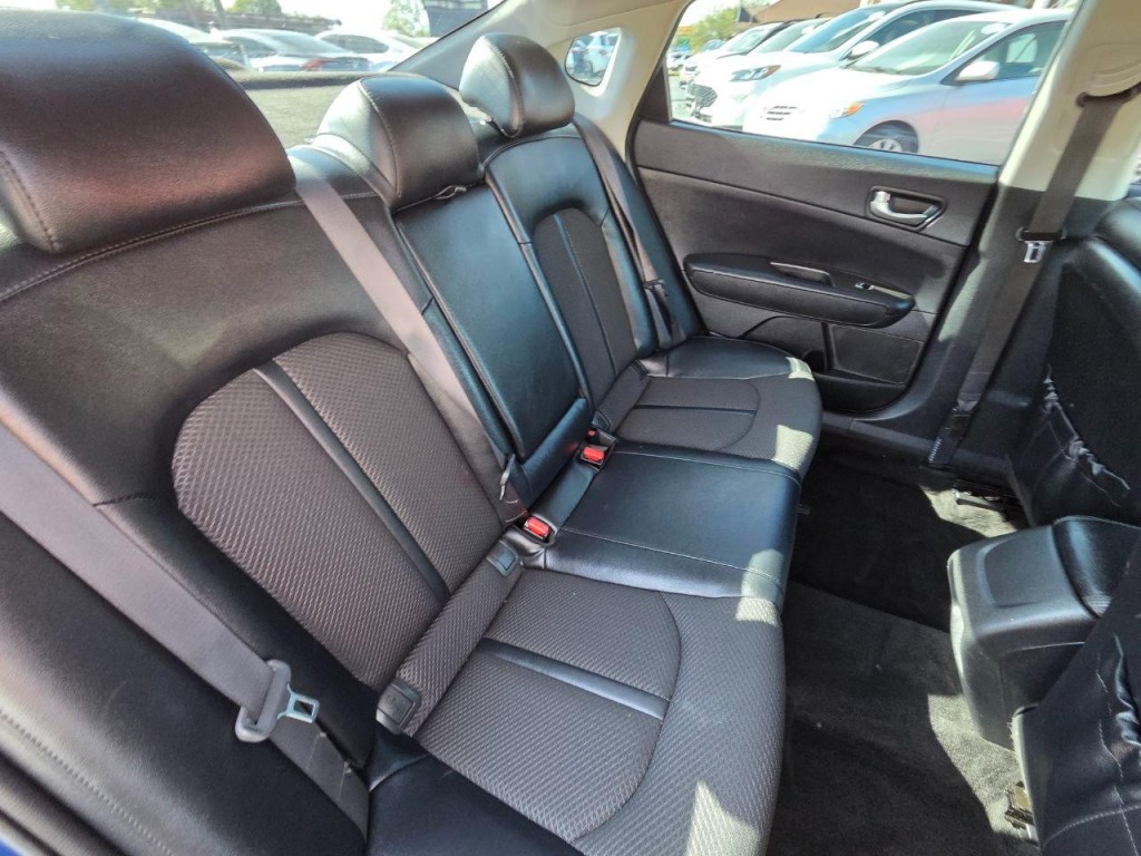 2018 Kia Optima Image 15